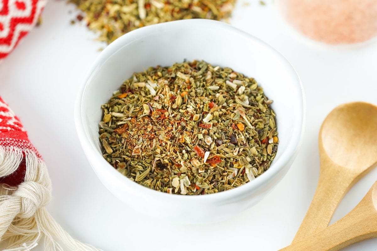 Pizza Seasoning in a white bowl.