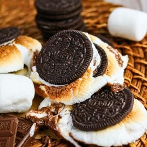 Toasted marshmallow and chocolate sandwiched between chocolate cookies.